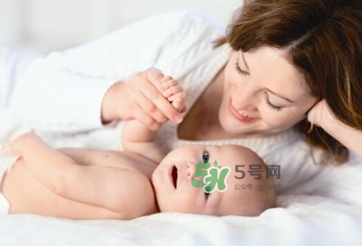 剖腹產(chǎn)真的不疼嗎？20位產(chǎn)后媽媽告訴你剖腹產(chǎn)有多疼