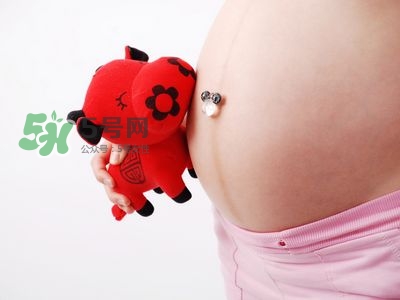 順產(chǎn)前做什么運(yùn)動(dòng)生得快？順產(chǎn)前吃什么有助分娩？