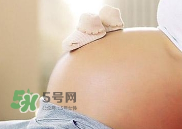 剖腹產(chǎn)真的不疼嗎？20位產(chǎn)后媽媽告訴你剖腹產(chǎn)有多疼