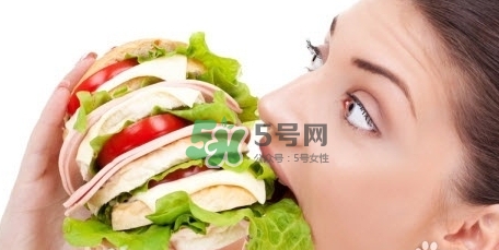 晚上運(yùn)動(dòng)后能吃東西嗎？晚上運(yùn)功后吃什么水果好？