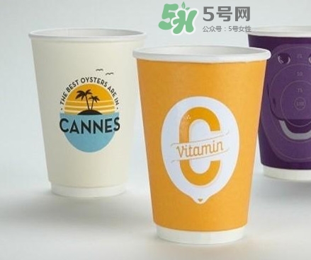 一次性紙杯可以裝開水嗎？能不能用一次性紙杯喝熱水？