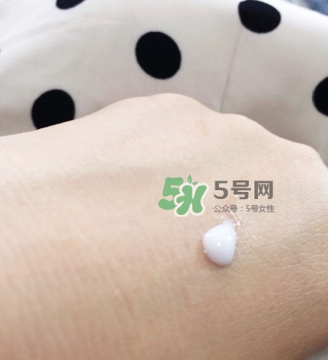 ahc按壓精華筆顏色區(qū)別 ahc按壓精華筆多少錢(qián)