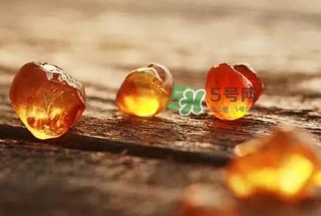 桃膠一次食用量多少？桃膠多吃有什么危害