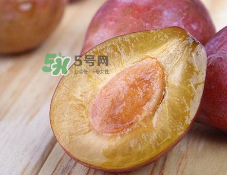 新鮮西梅好吃嗎？新鮮西梅什么味道
