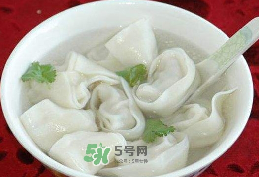 抄手是餛飩嗎？餛飩和抄手有什么區(qū)別
