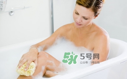 孕晚期洗澡可以搓肚子嗎？孕晚期洗澡注意事項(xiàng)