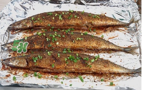 秋刀魚怎么烤好吃？用烤箱烤秋刀魚多少溫度合適