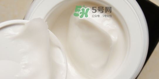 hr白繃帶面霜好用嗎？赫蓮娜白繃帶面霜怎么樣