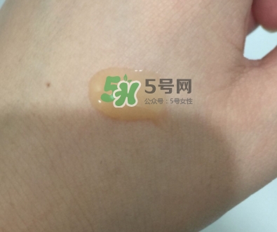 綠寶瓶和小黑瓶哪個好？綠寶瓶和小黑瓶對比