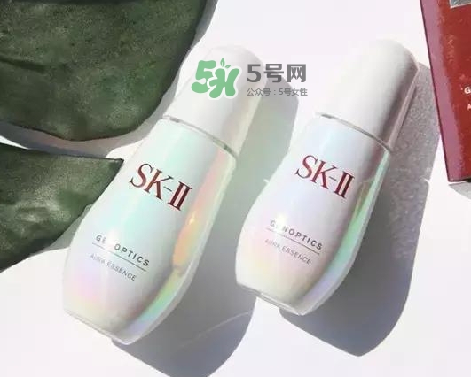 小棕瓶和小燈泡哪個(gè)好？小棕瓶和小燈泡先用哪個(gè)