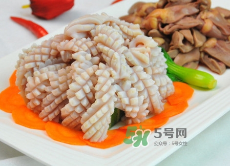 焯魷魚是冷水還是開水？魷魚為什么要焯水