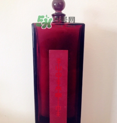 資生堂紅色蜜露搭配什么乳液？紅色蜜露搭配什么使用