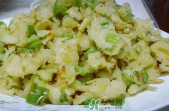 辣椒和面怎么炒？干辣椒面怎么做好吃？