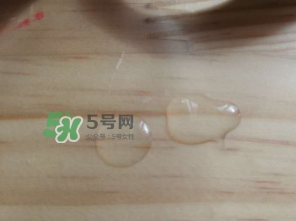 悅木之源菌菇水是爽膚水嗎？悅木之源菌菇水是精華嗎