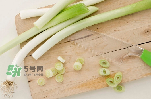 大蔥是堿性食物嗎？大蔥是酸性還是堿性？