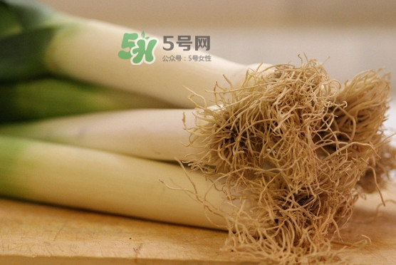 大蔥有病毒怎么去除？大蔥有黃點是什么原因
