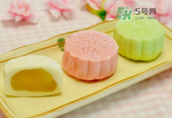 冰皮月餅為什么皮硬？冰皮月餅不變硬配方