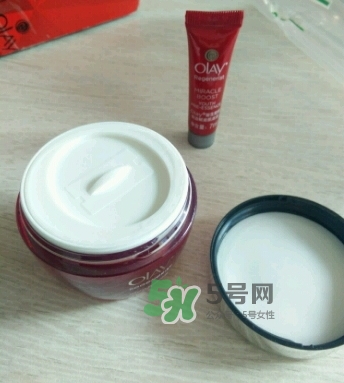 olay玉蘭油大紅瓶一套多少錢？olay大紅瓶專柜多少錢