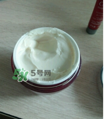 olay玉蘭油大紅瓶一套多少錢？olay大紅瓶專柜多少錢