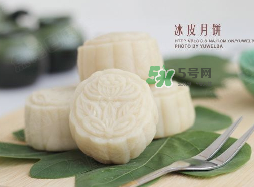 冰皮月餅皮太黏怎么辦？冰皮月餅粘手怎么回事？