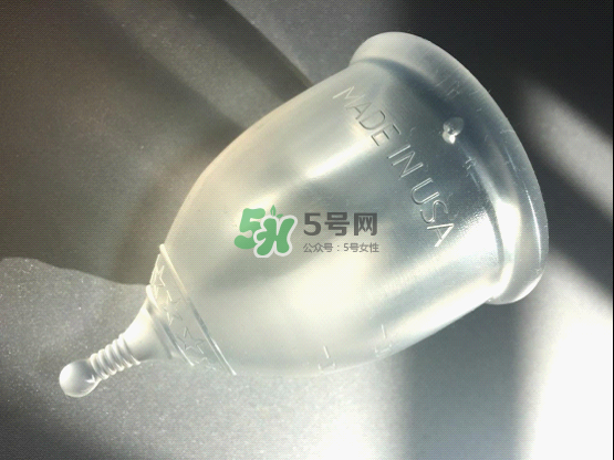 衛(wèi)生棉條和衛(wèi)生巾哪個好？衛(wèi)生棉條和衛(wèi)生巾的區(qū)別