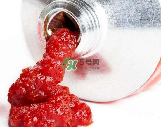 衣服上的番茄醬怎么洗掉？番茄醬如何洗掉
