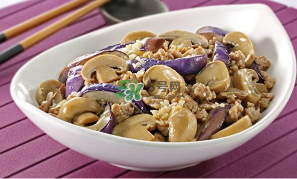 蘑菇不能和茄子一起吃嗎？蘑菇不能和什么一起吃？