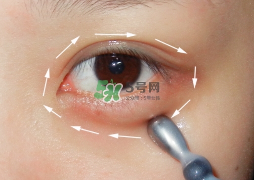 蘭蔻小灰瓶和小黑瓶哪個(gè)好？蘭蔻小灰瓶和小黑瓶對(duì)比