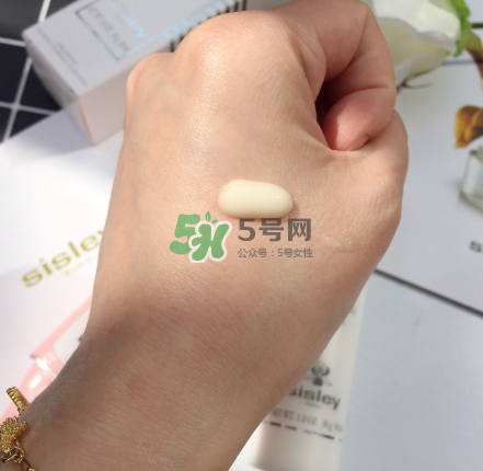希思黎美白精華好用嗎？希思黎美白精華怎么樣？