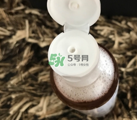 科顏氏金盞花水和黛珂紫蘇水哪個(gè)好？金盞花和紫蘇水對(duì)比
