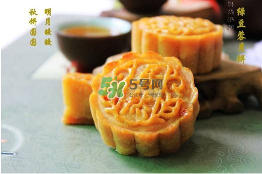 月餅烤裂了什么原因？月餅烤的時候為什么會變形？