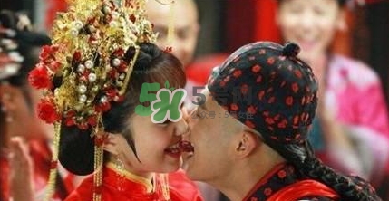 古代鬧洞房都是怎么鬧的？鬧洞房的習(xí)俗是怎么來的？