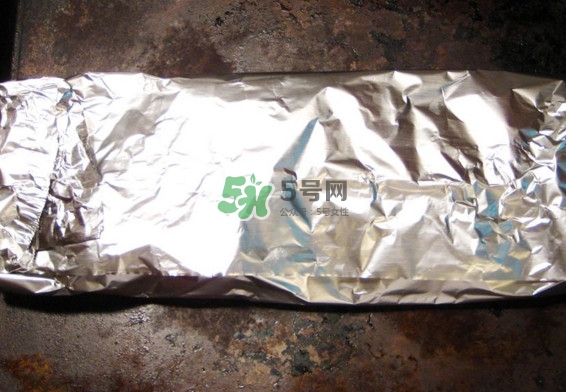 錫紙有毒嗎？錫紙是鋁箔紙嗎？