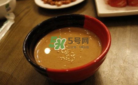 芝麻醬補(bǔ)鈣效果好嗎？芝麻醬多吃會(huì)怎么樣
