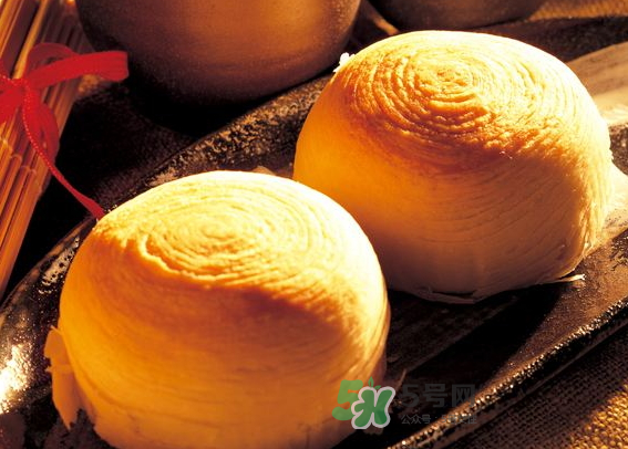 酥皮月餅烤多長(zhǎng)時(shí)間？酥皮月餅水油面比例