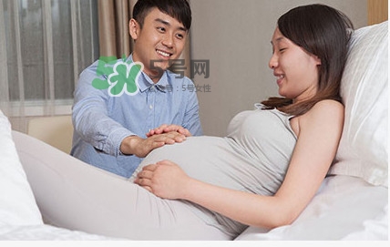 無痛分娩生的時候痛嗎？無痛分娩對寶寶有影響嗎