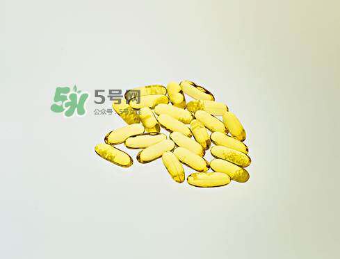 魚肝油可以空腹吃嗎？空腹可以吃魚肝油嗎？