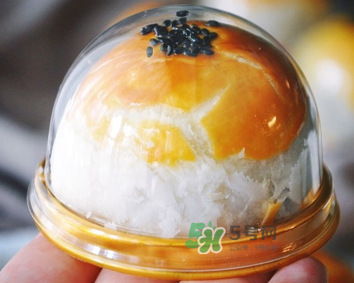 蛋黃酥為什么會(huì)開(kāi)裂？蛋黃酥開(kāi)裂原因