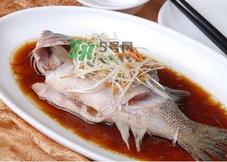 黑魚可以清蒸嗎？黑魚蒸多久？