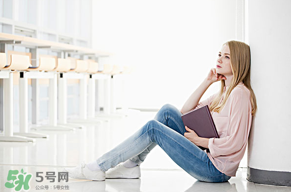 低血糖跟胖瘦有關(guān)系嗎？低血糖跟血壓有關(guān)系嗎？
