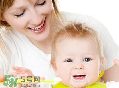 哺乳期來(lái)例假奶水會(huì)變少嗎？哺乳期來(lái)月經(jīng)奶水減少怎么辦？