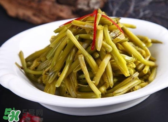 為什么說黃花菜都涼了？黃花菜為什么要抽芯