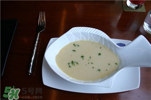 鯽魚湯怎么去腥味？鯽魚湯熬多長(zhǎng)時(shí)間最好？