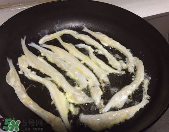 銀魚(yú)可以煲粥嗎？銀魚(yú)可以包餃子嗎？