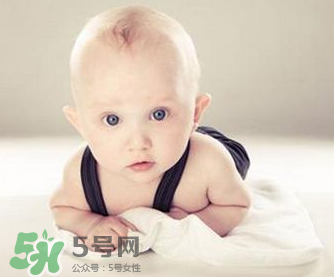 剪臍帶是寶寶疼還是媽媽疼？剪臍帶孕婦會(huì)痛嗎？