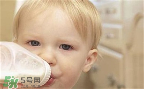 寶寶經(jīng)常換奶粉好嗎？經(jīng)常換奶粉對寶寶有什么影響？