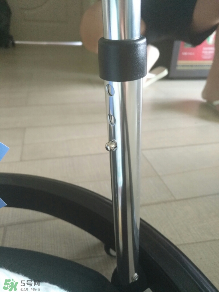 學(xué)步車(chē)哪個(gè)牌子的好？寶寶幾個(gè)月可以坐學(xué)步車(chē)？