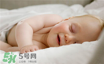 寶寶驚跳反應(yīng)什么時(shí)候消失？寶寶驚跳反射太頻繁怎么辦？