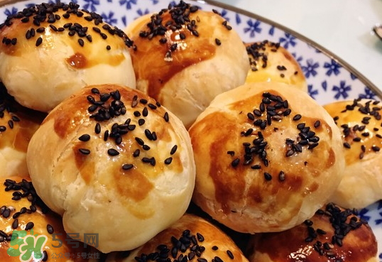 蛋黃酥是什么味道？蛋黃酥味道怎么樣？