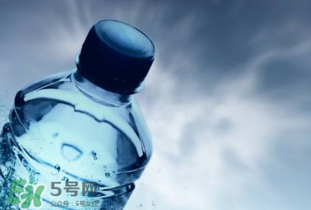 凈化水是酸性還是堿性？凈化水是小分子水嗎